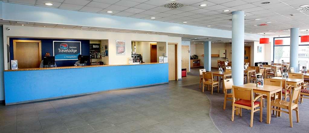 Travelodge Barcelona Fira L'Hospitalet de Llobregat Dalaman gambar